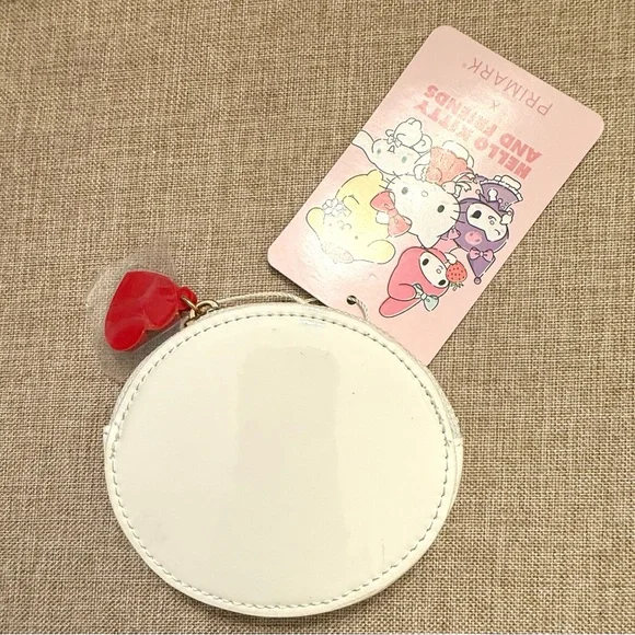 Hello Kitty White Coin Purse with Red Bow - Picture 2 of 4